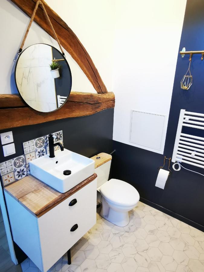 Appartement Neuf Climatise Sous Les Toits La Roche-Chalais Exterior foto